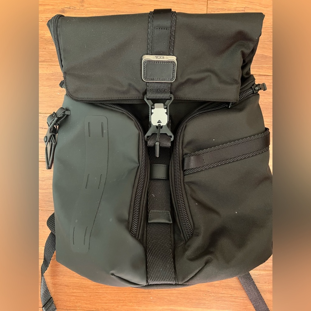 COPY - Tumi flat lid backpack